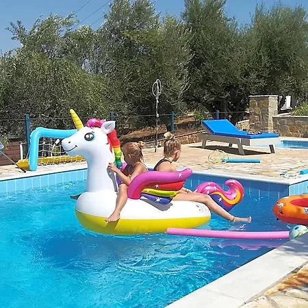 Hakuna Matata Holidays Agalia With Airco & Pool In Greek Olive Grove Hotel