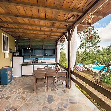 Hakuna Matata Holidays Agalia With Airco & Pool In Greek Olive Grove Hotel Methone