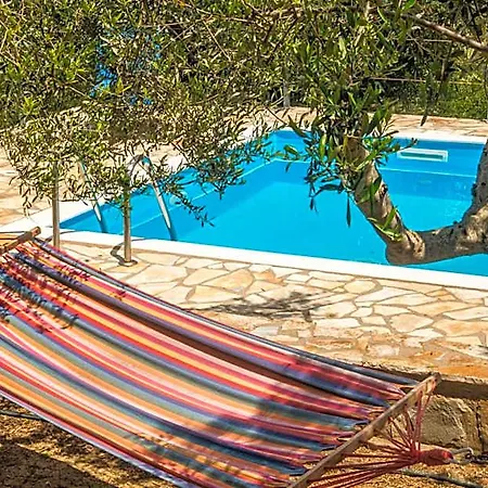 Hakuna Matata Holidays Agalia With Airco & Pool In Greek Olive Grove Hotel *